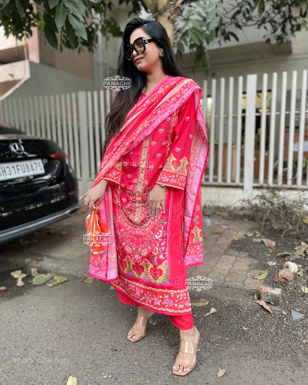 Print in print budget suit set