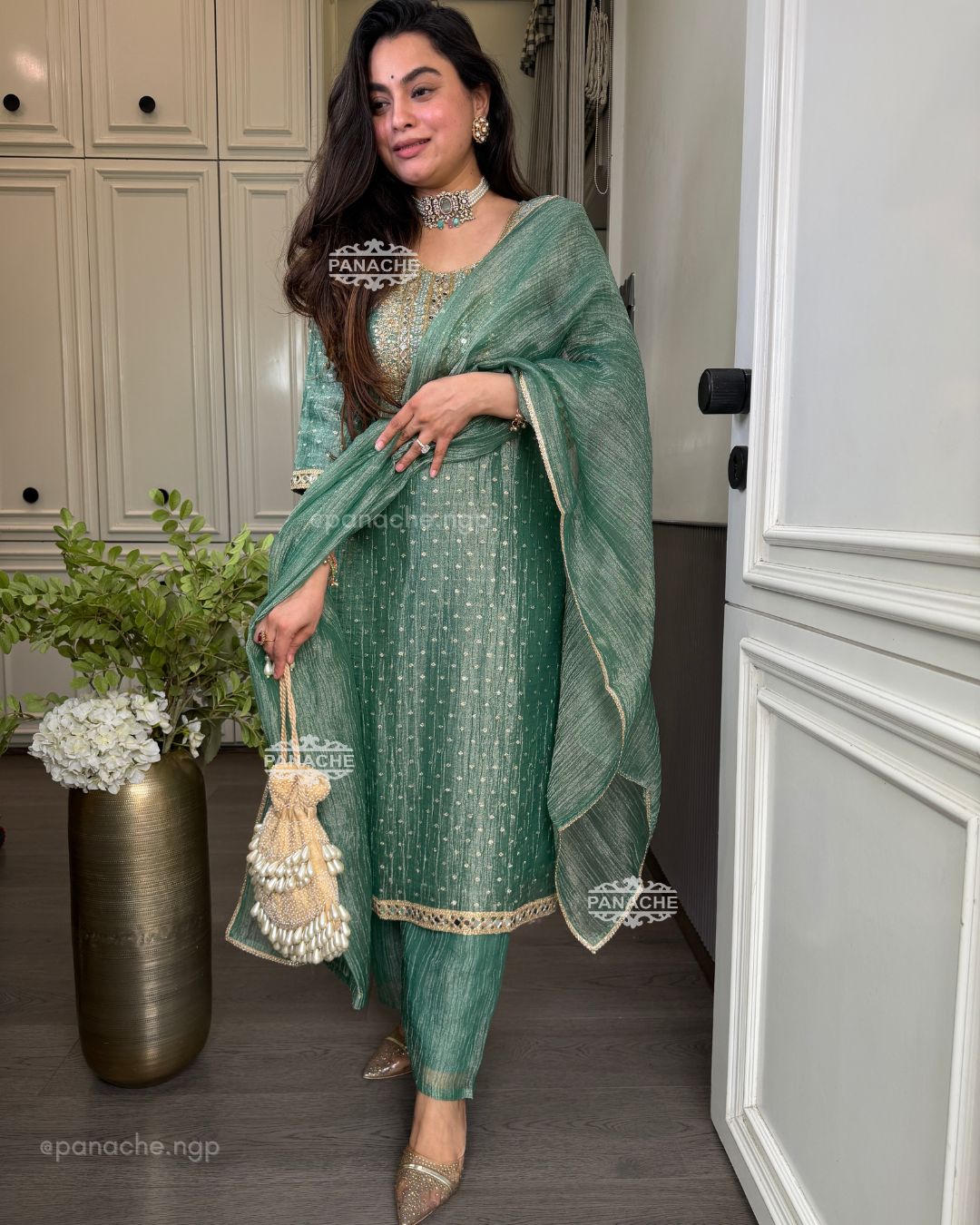 Zari glow suit set
