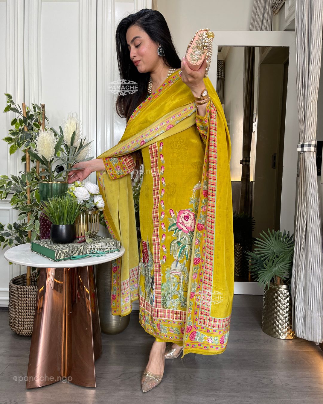 Sunshine floral crepe suit