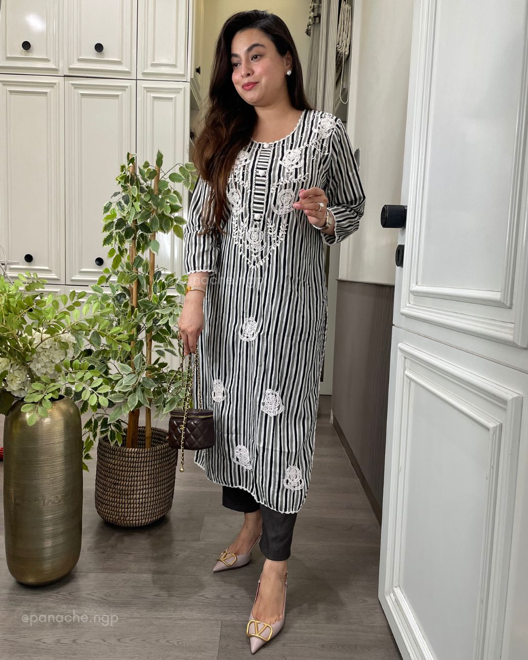 Lakhnavi rose kurti