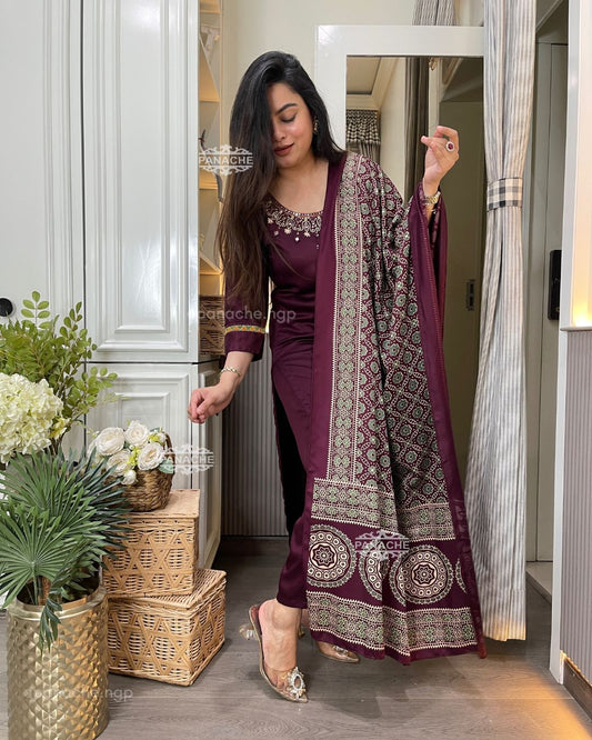 Gajji Bandhani sets