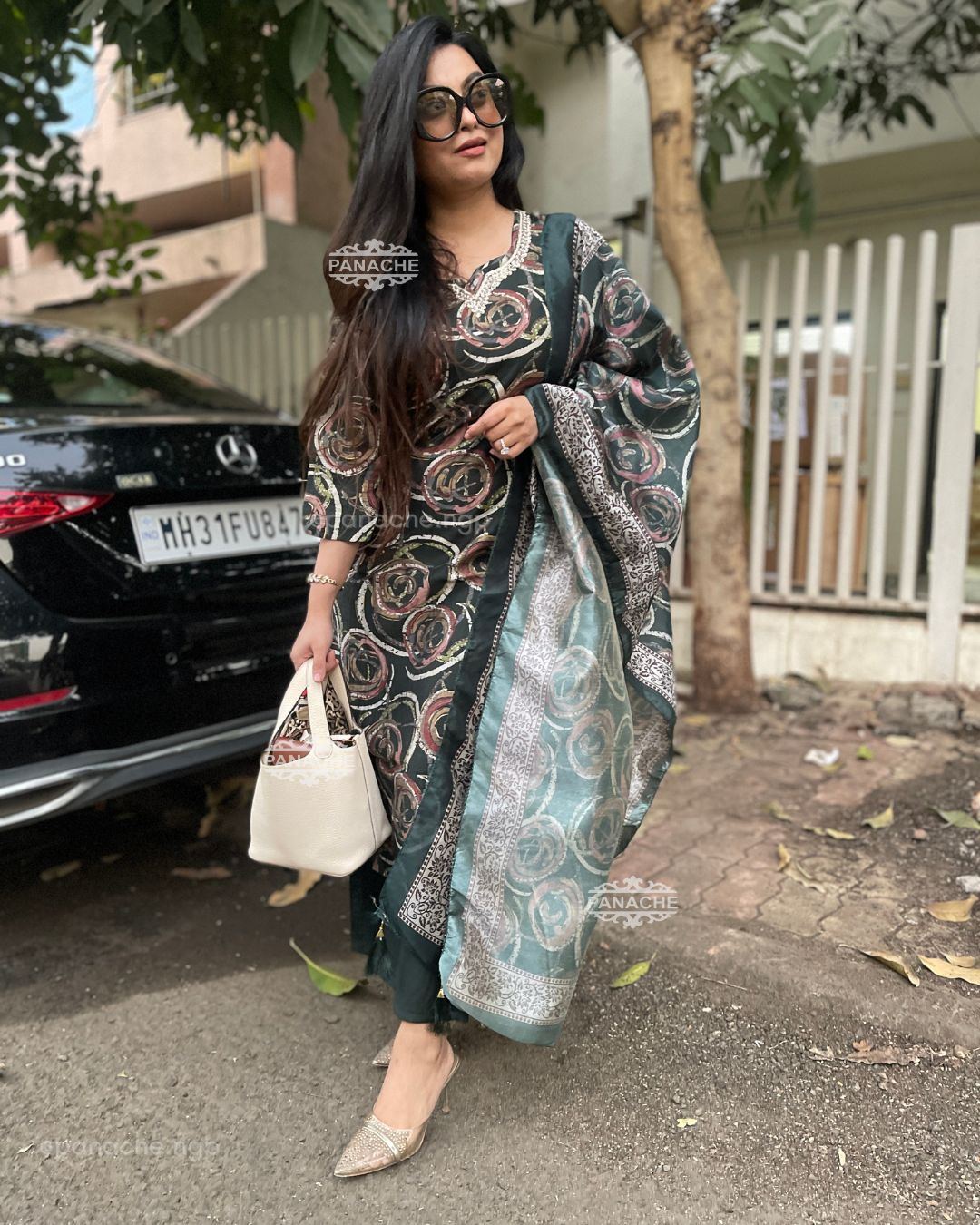 Printed semiformal budget range