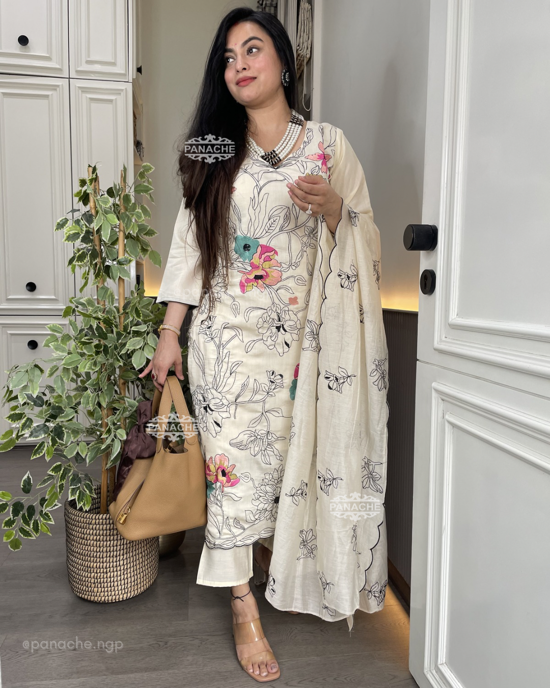 Ivory embroidered set