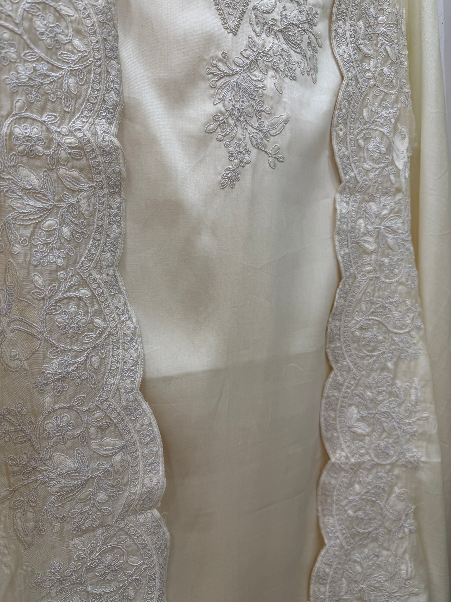 DABKA IVORY SET