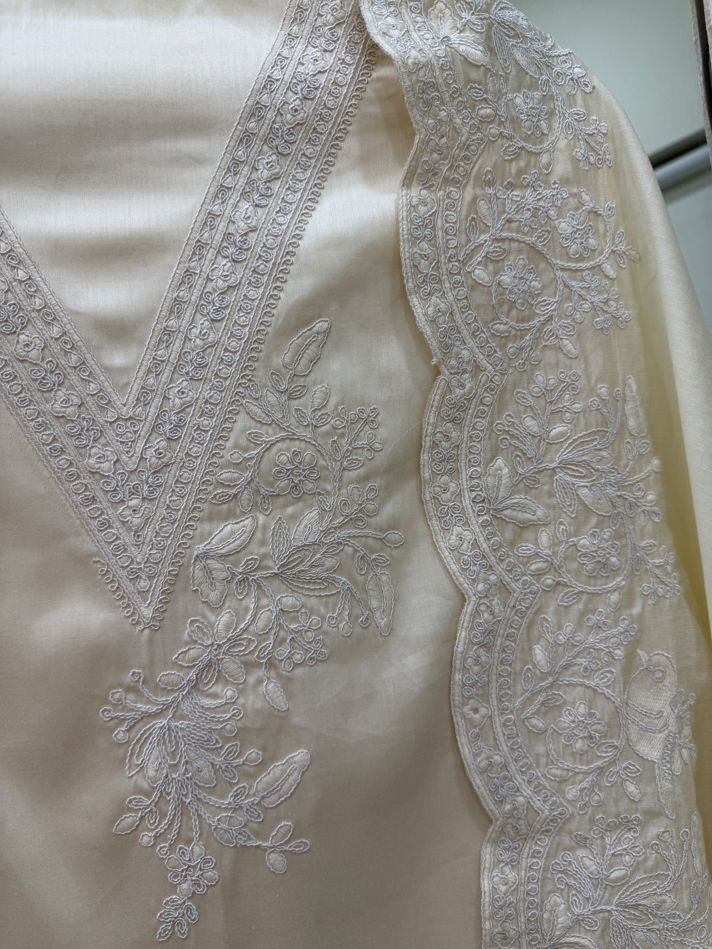 DABKA IVORY SET